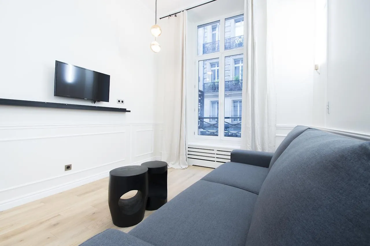 Dreamyflat - Louvre Apartment